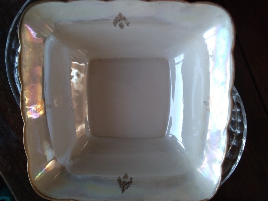 Блюдо . Диаметр 30,5 см