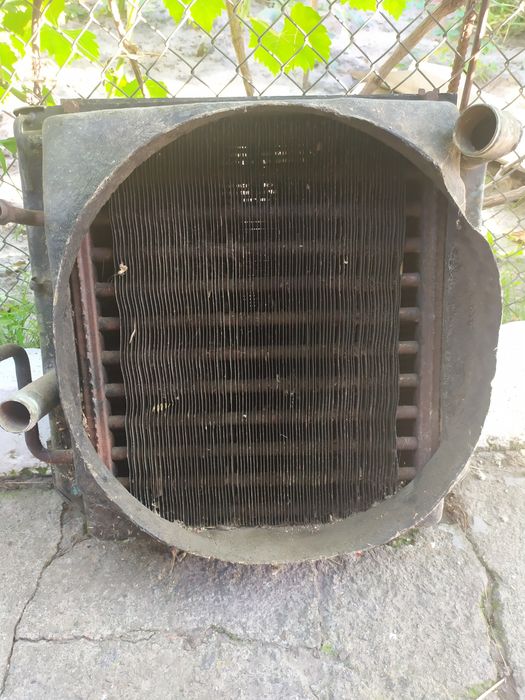 Продам  радиатор