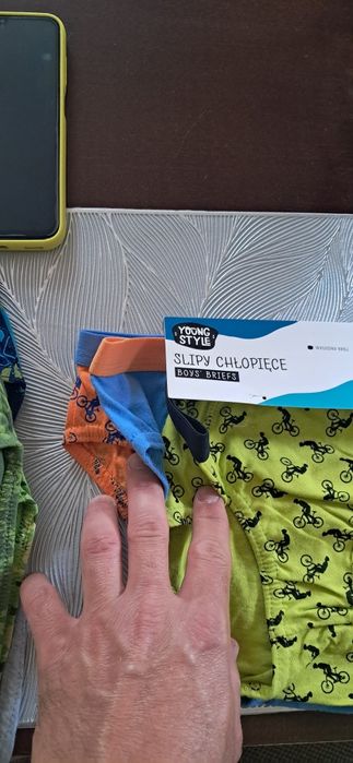 Sprzedam NOWE slipy chłopięce 9 sztuk