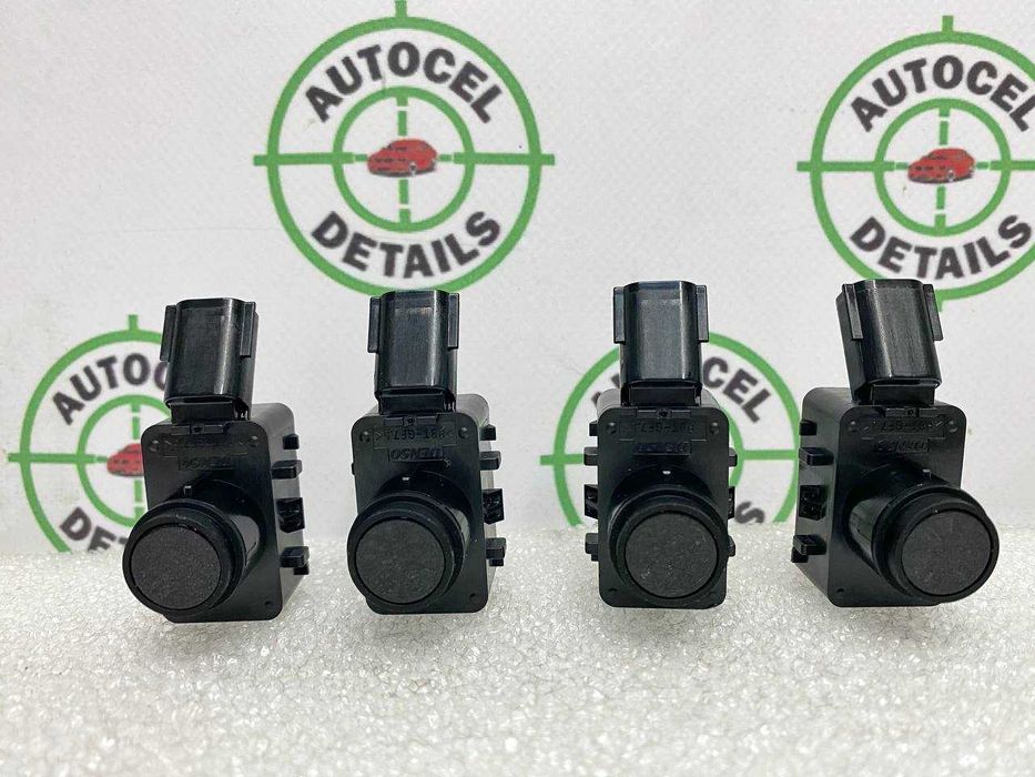 Парктроники Toyota Venza 2020 - 2024