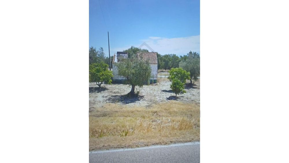 Moradia Isolada Proximo a Barragem