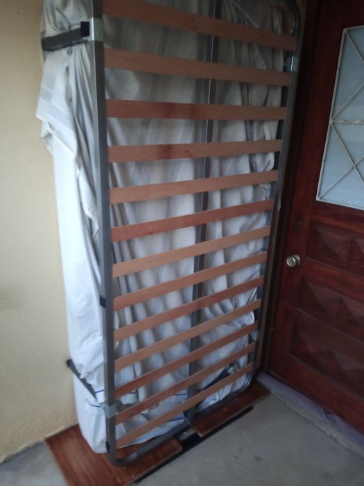 Estrado cama solteiro