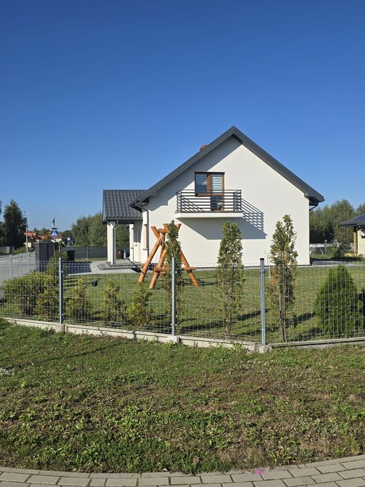 Sprzedam dom koło lasu