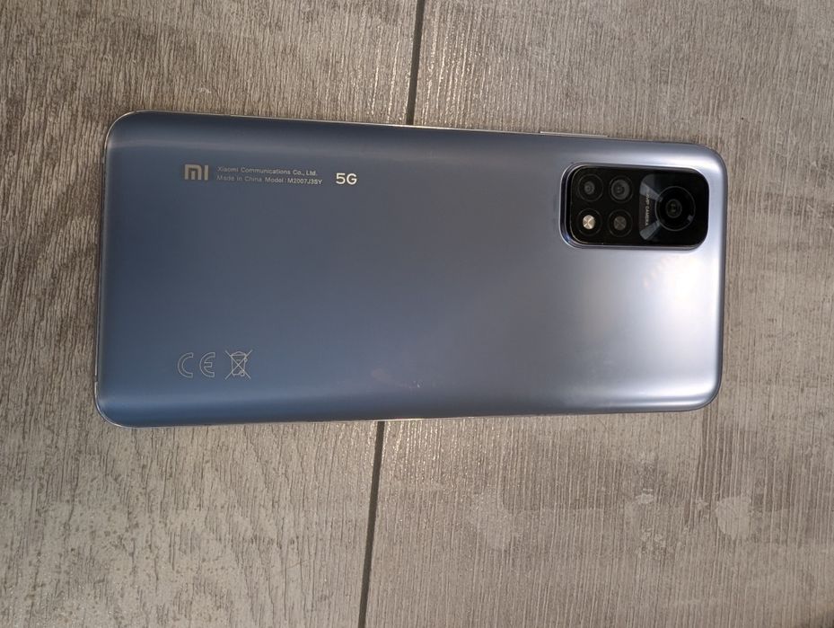 Продам телефон Xiaomi 10t 6/128(с дефектом,на запчасти)
