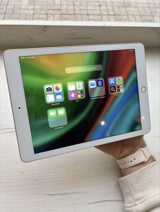 Ipad 5 Gold, екран без жодної царапинки