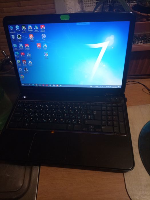 Ноутбук DELL у доброму стані