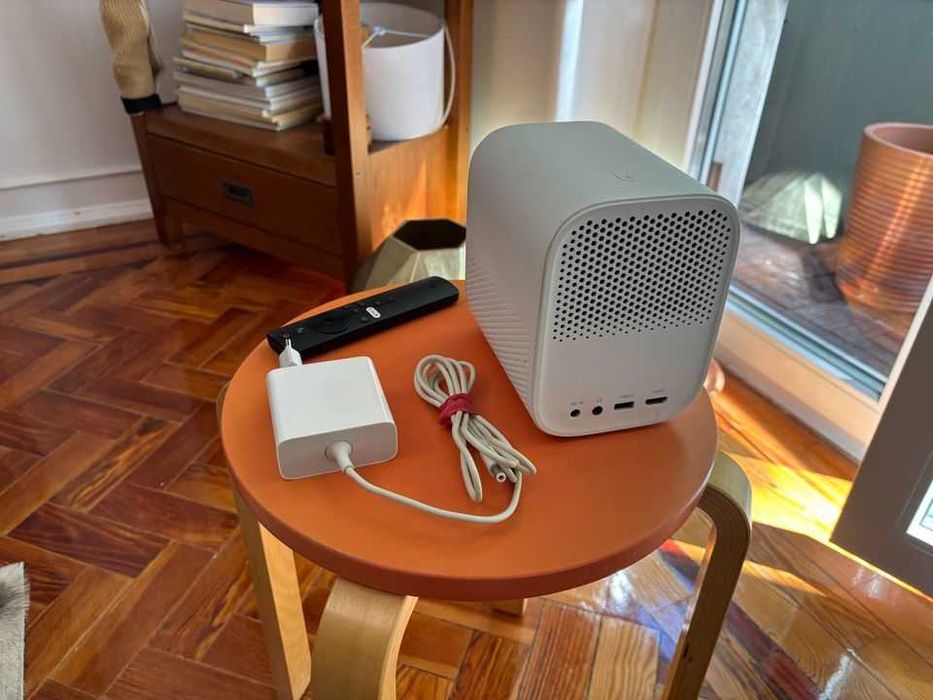 Xiaomi Mi Smart Projector 2 – Used in Excellent Condition63825767980929121