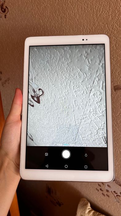 Планшет Huawei MediaPad T1-A21L / 16 ГБ / 10” / 3G