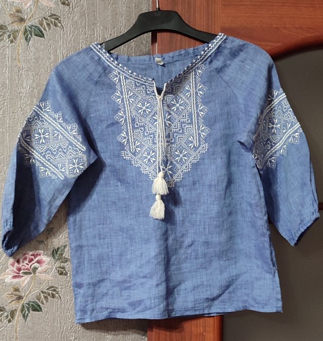 Чудова вишиванка для дівчинки 140 см