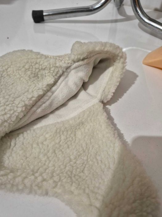 Czapka uszanka kremowa ciepła