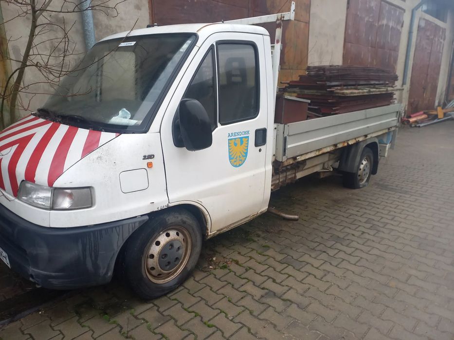 Fiat Ducato 2,8  z hds-em 800 kg-likwidacja firmy