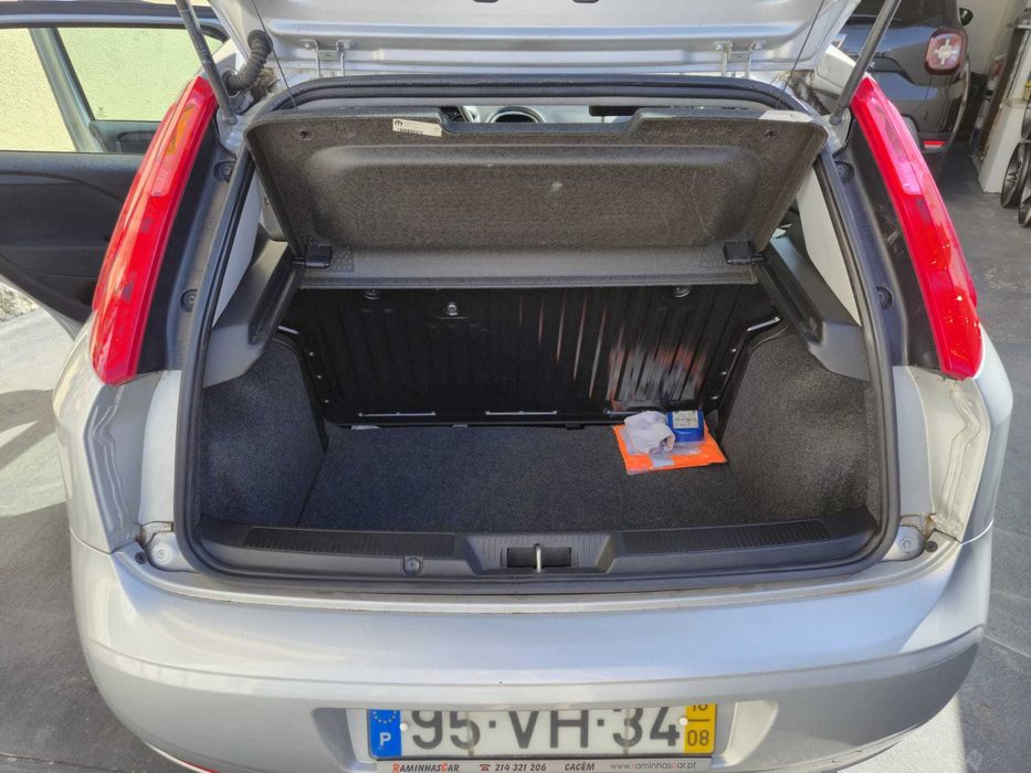 FIAT Punto III Hatchback 1.2
