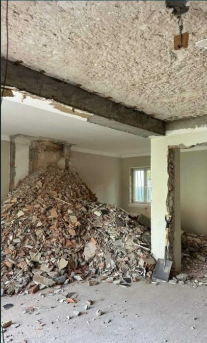 Faço cargas de entulho