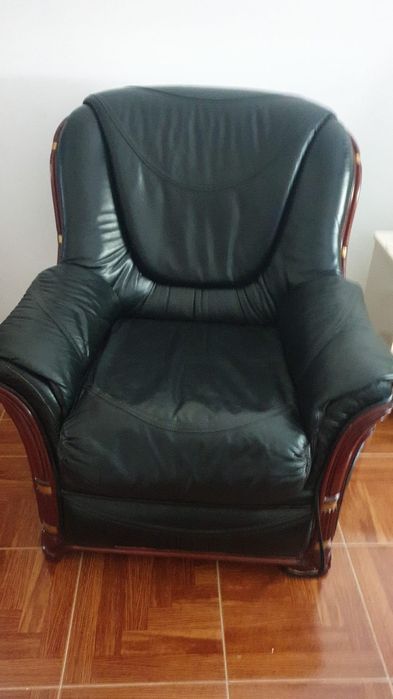 Sofá 3 lugares Pele + Poltrona
