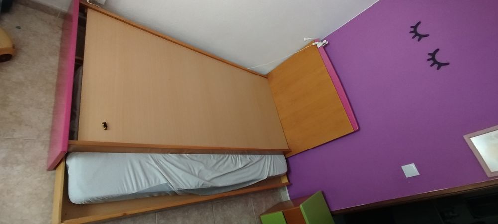 Cama solteira menina