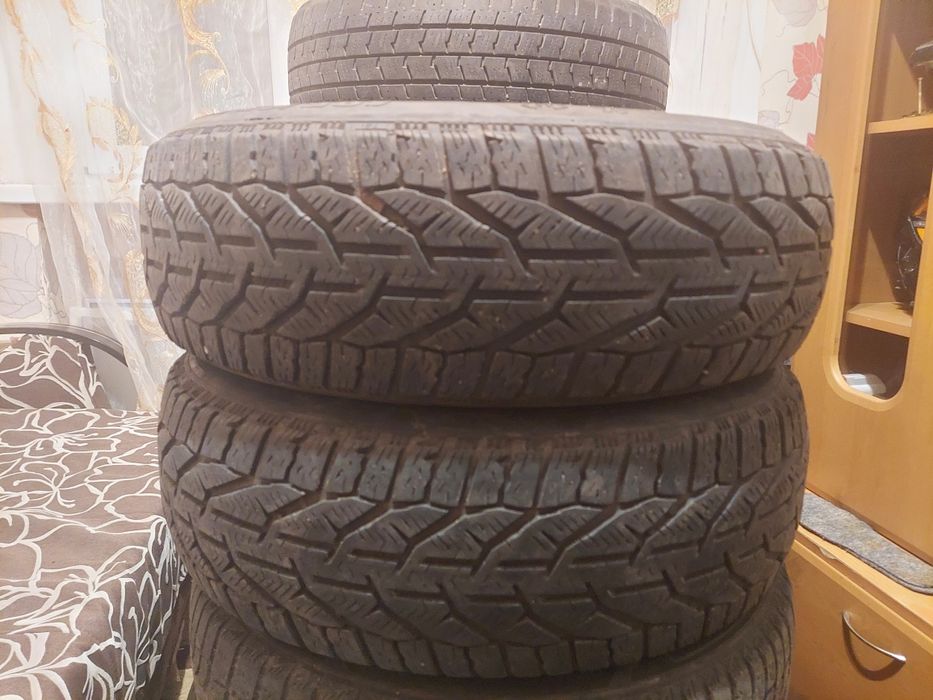 Комплект зимових шин 185/65/15