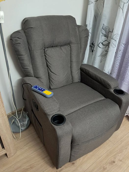 Fotel rozkladany z funkcja masazu