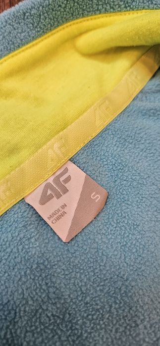 Голубая флисовая кофта спортивна, лыжная. 4F