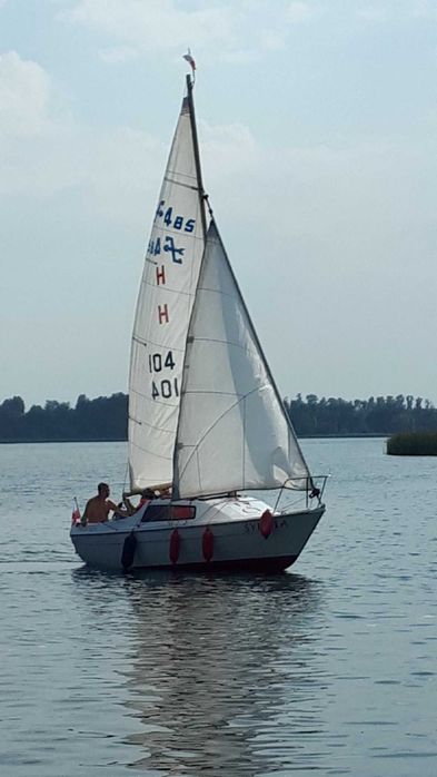 wynajem domku nad jeziorem z plażą i pomostem
