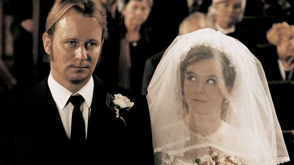 ONDAS DE PAIXÃO (Lars Von Trier) Emily Watson/Stellan Skarsgård)
