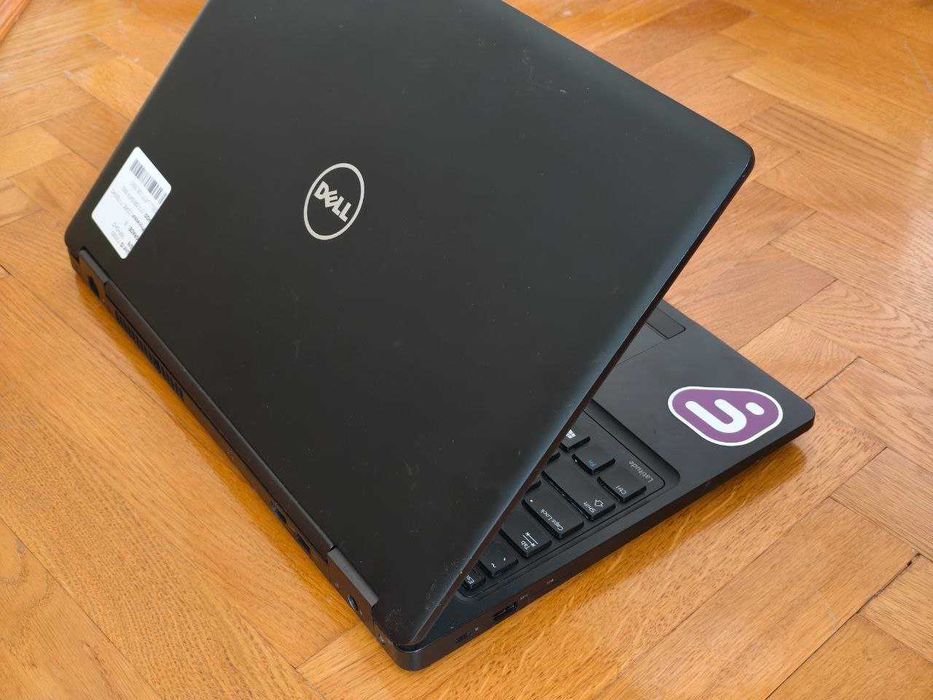 15.6" Dell Latitude 5580 i7-7820hq/IPS FHD/8Gb DDR4/SSD 128Gb/BT/Web