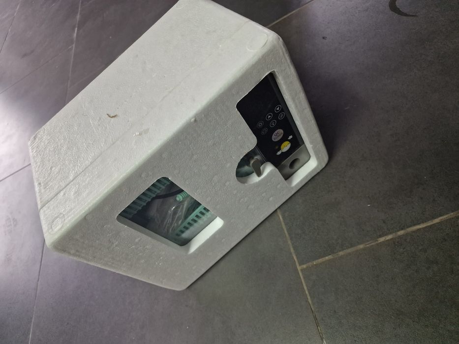 incubadora totalmente automática estilo Supreme, um dispositivo para c