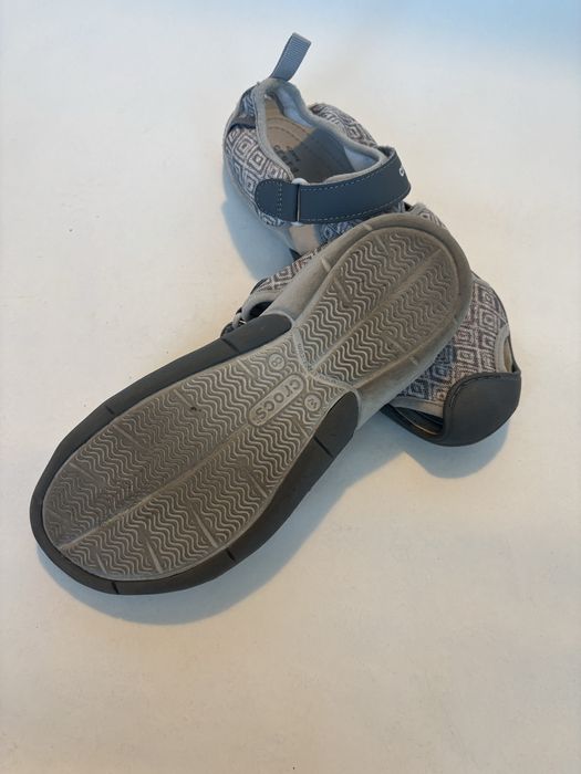 Капці для води від crocs