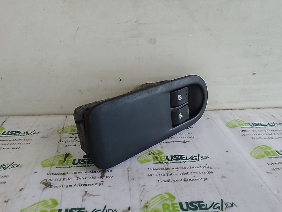 Interruptor Elevador Vidros Fr Esq RENAULT Megane II Sedan (LM0/1_)