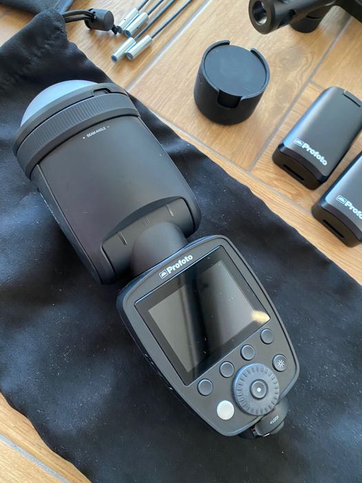 Lampa Profoto A10 do Canon cały zestaw