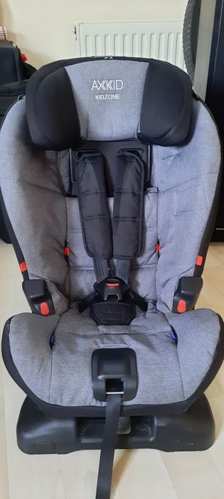 Fotelik samochodowy AXKID KIDZONE