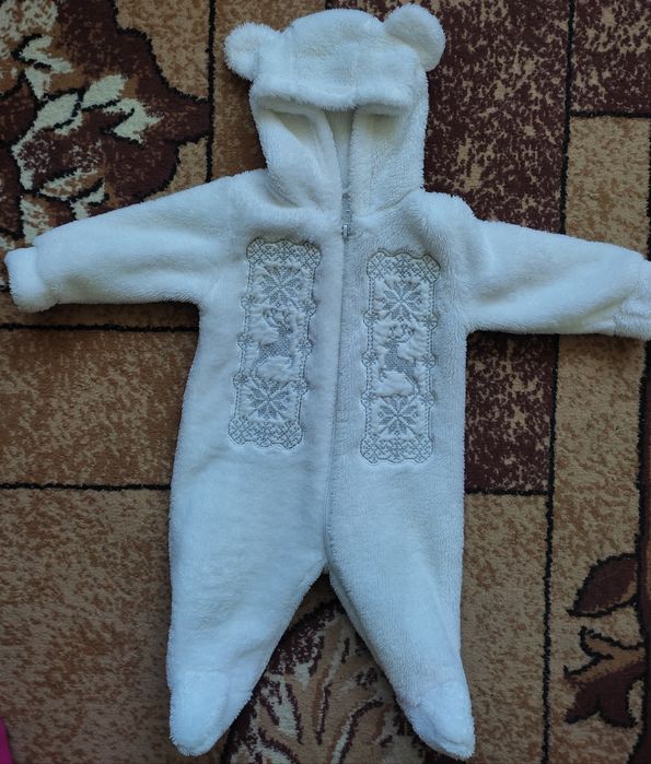 Білий теплий чоловічок комбінезон з вишивкою на 62 см