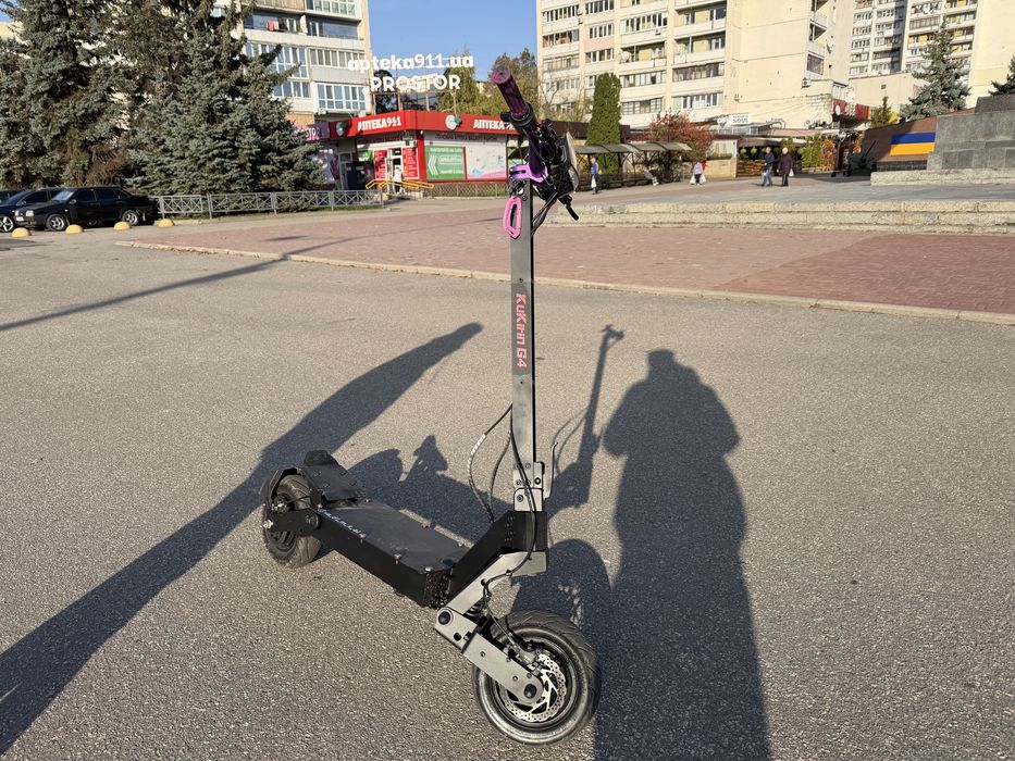 Продам електросамокат G4