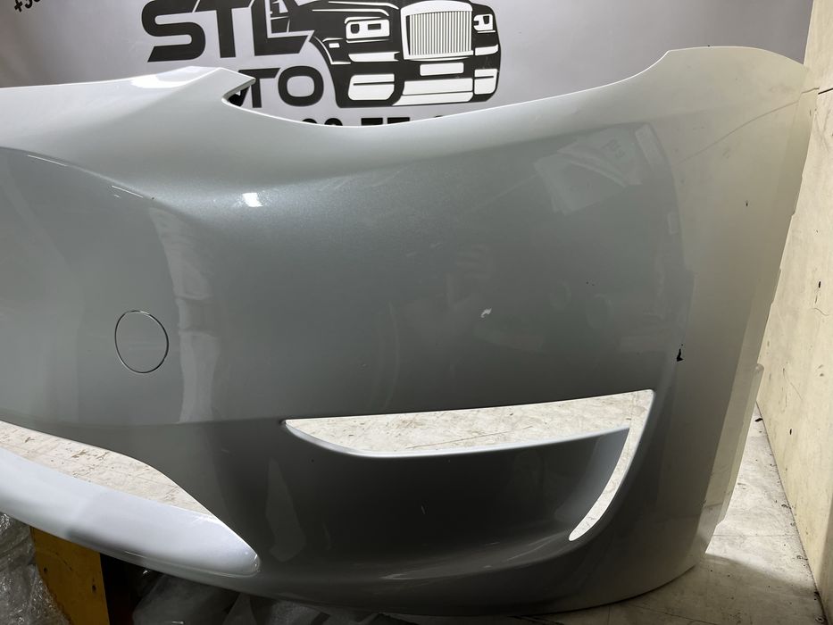 Передній бампер Tesla Model Y