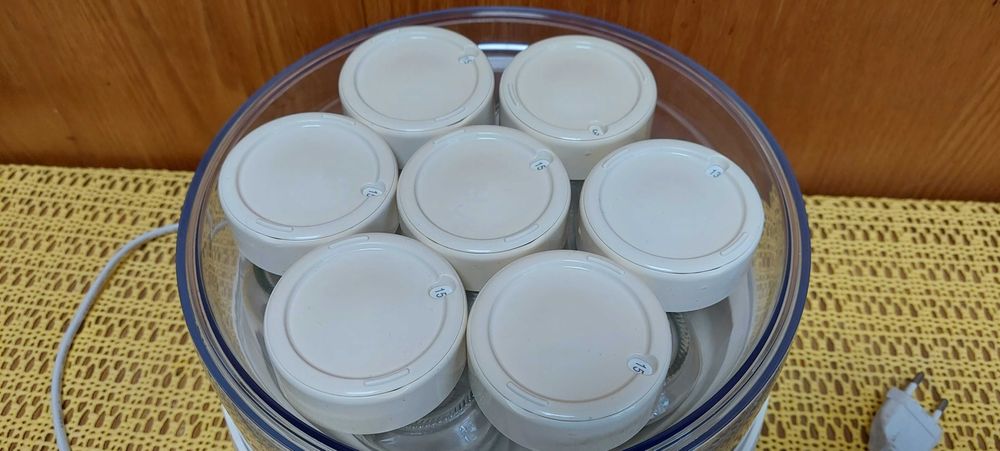 Йогуртниця Moulinex YG230