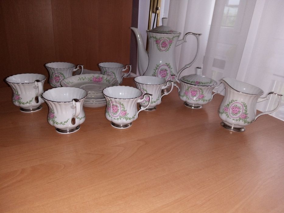 Serwis kawowy porcelana Chodzież