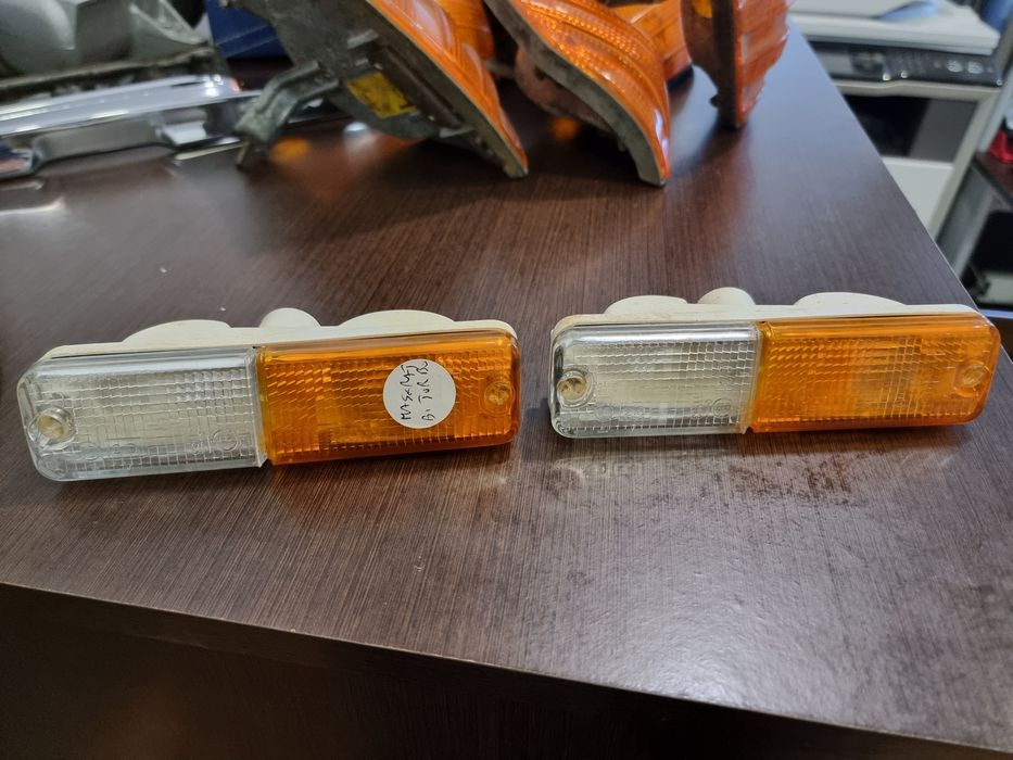 2 piscas frontais para Maserati Biturbo (novos!)