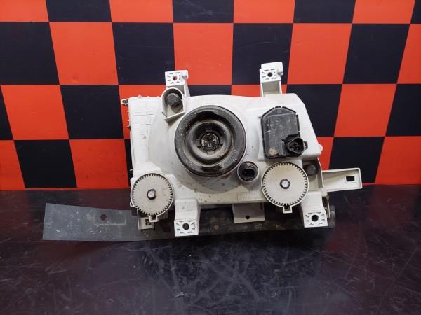 Ótica / farol esquerda MITSUBISHI TRUCKS Canter