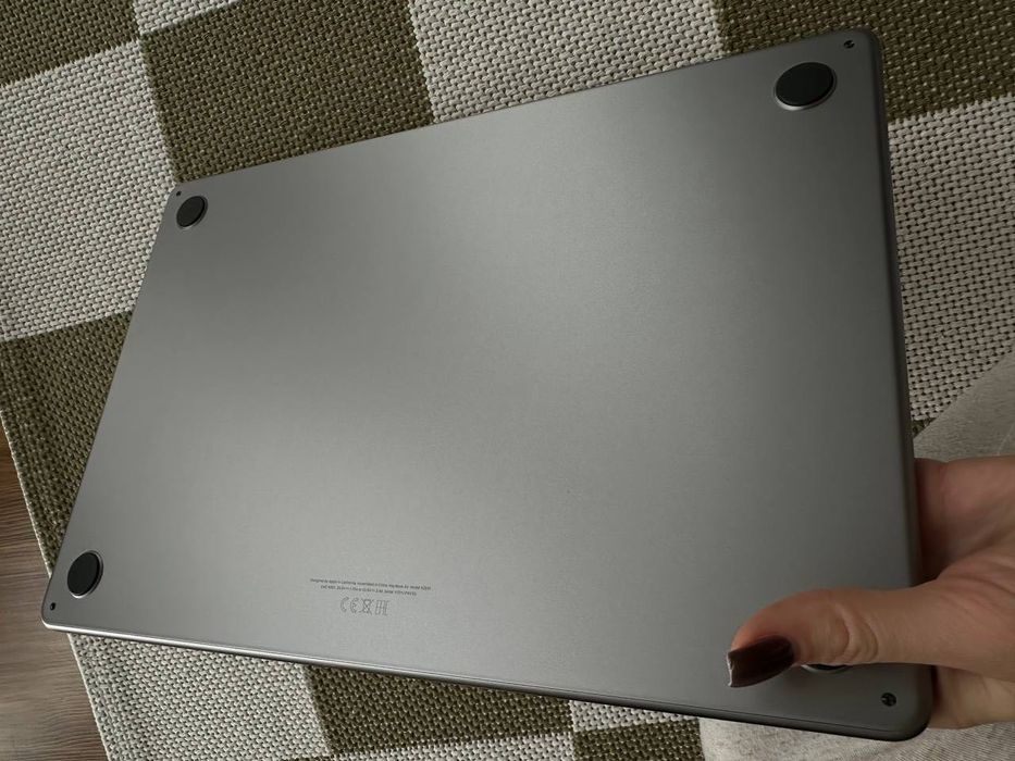 MacBook Air 2023 M2 8GbRam 512SSD (106 циклів)