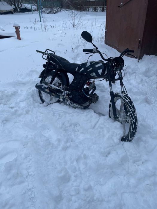 Продам Альфу Мустанг 125