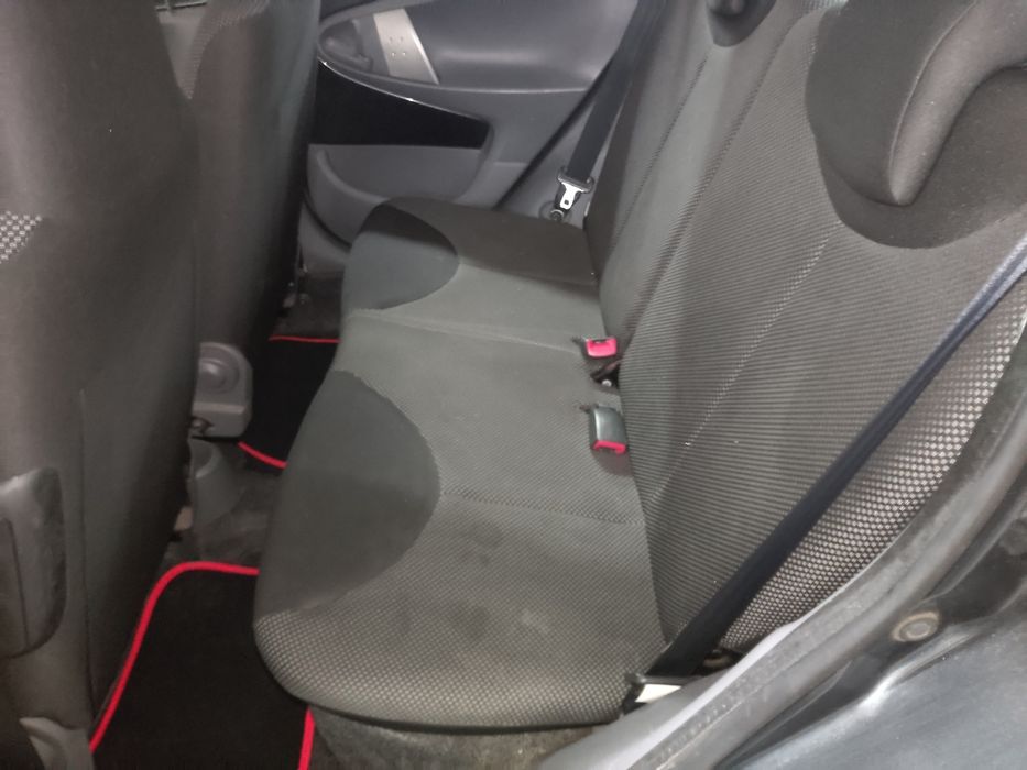 Toyota Aygo caixa automática