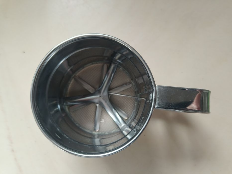 Przesiewacz do mąki. Ikea.