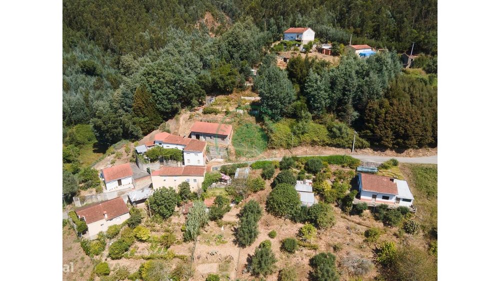 Terreno com 454 m2 em Coimbra