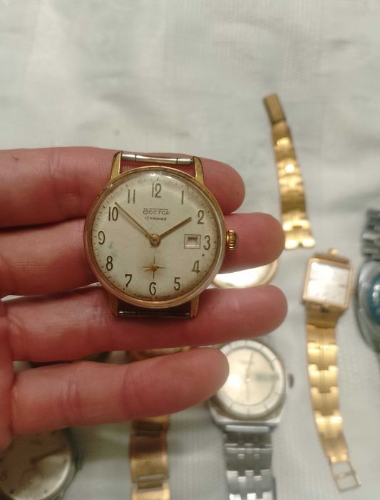 Советские позолоченные часы Луч Ракета Заря Восток