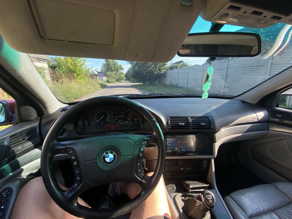 Продам BMW 520 E39