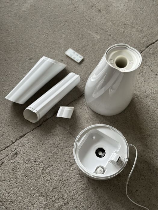 Nawilżacz powietrza stojący biały N’oveen elegancki