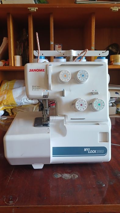 Оверлок  Janome MyLock 205D
