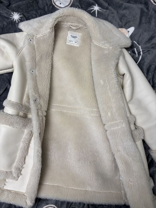 Тепла біла жіноча дублянка/дубльонка/пуховик/шуба /куртка