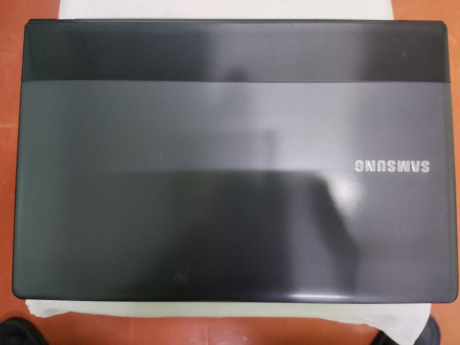 Ноутбук Samsung NP300E5A.
