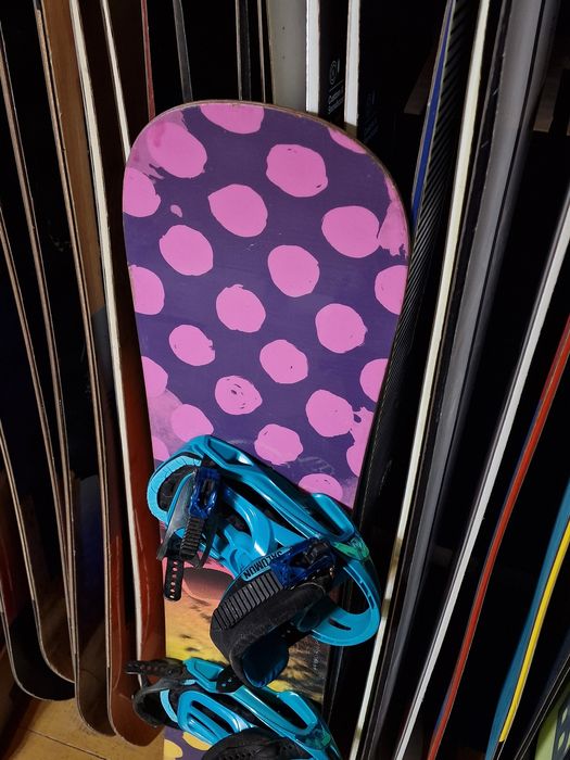 Dziecięca deska snowboardowa Salomon Grace 130 komplet