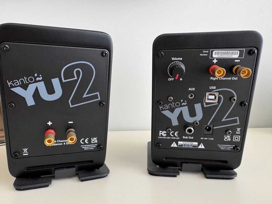 Monitores Ativos Kanto YU2 c/ DAC Integrado + Suportes